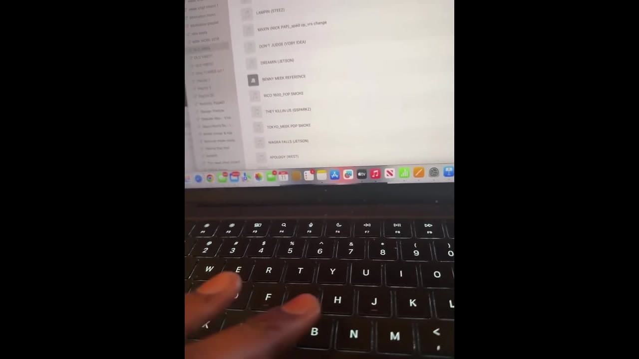 #MeekMill Played Unreleased Music On A Jet And Says He Wants To Lock Back In With #Benny And Goes Throug